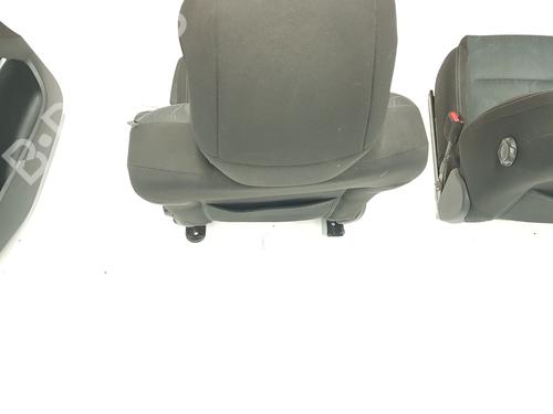 Seats set CITROËN DS4 (NX_) 1.6 HDi 110 | BP15045108C78 