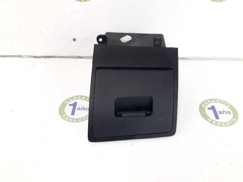 Used Glove box BMW 5 (E60) 525 d (197 hp) 4744470