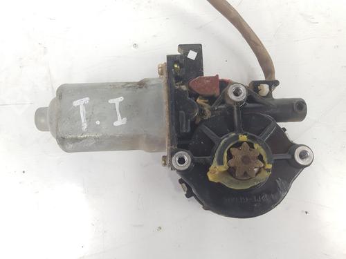 Used Left rear window motor TOYOTA LAND CRUISER 90 (_J9_) 3.0 TD (KZJ90_, KZJ95_, KZJ90R, KZJ95R, KZJ90W, KZJ95W) (125 hp) 13574234
