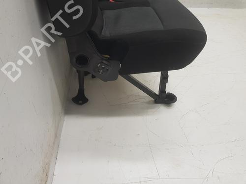 Right front seat RENAULT MASTER III Van (FV) 2.3 dCi 130 FWD (FV0M, FV0Y, FV0J, FV02, FV03) | BP32517996C16