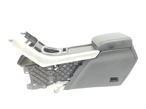 Used Armrest / Center console LAND ROVER RANGE ROVER EVOQUE (L538) 2.2 D 4x4 (150 hp) 8313585