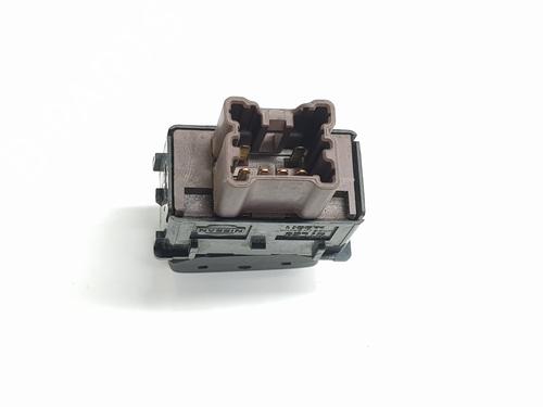 Switch NISSAN NAVARA NP300 (D40)  | BP26660527I30 