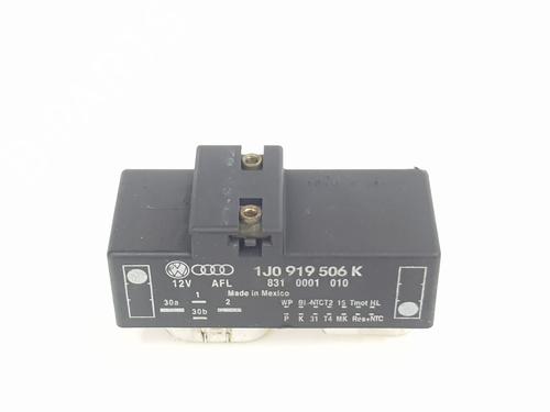 Used Electronic module Electronic module VW NEW BEETLE Convertible (1Y7) 2.0 (115 hp) 34554380 34554380