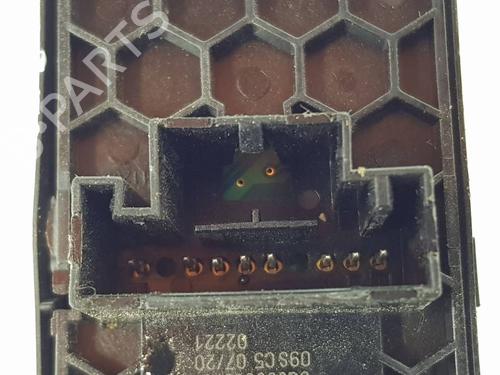 Left front window switch SKODA KAMIQ (NW4) 1.6 TDI | BP38870841I27 - Image 4