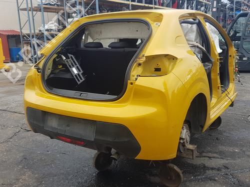 Centralt baglys PEUGEOT 208 II (UB_, UP_, UW_, UJ_)  | BP29943407I39 