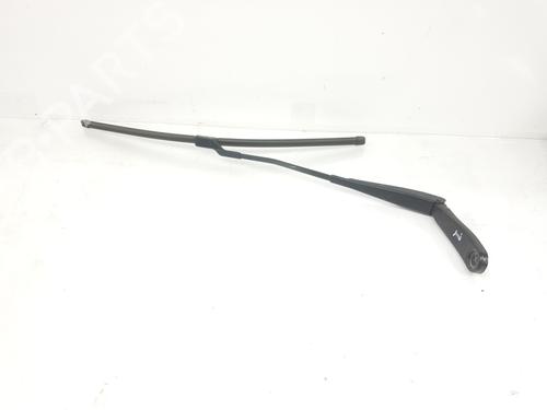 Used Front windshield wiper arm VOLVO V60 I (155) D3 (136 hp) 7873544