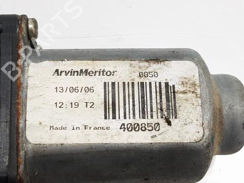 Rudehejsemotor bagstkærm højre NISSAN NAVARA NP300 (D40)  | BP29311700E22 