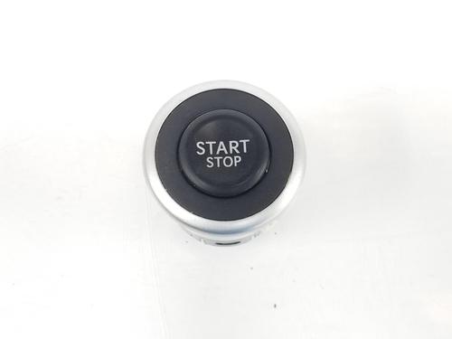 Used Ignition barrel RENAULT KOLEOS I (HY_) 2.0 dCi 4x4 (HY0K) (150 hp) 13097690