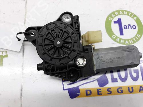 Rudehejsemotor bagstkærm venstre MERCEDES-BENZ C-CLASS (W203) C 220 CDI (203.008) A2038202942 | A2037300946 |