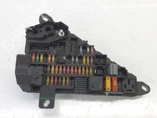 Used Fuse box BMW 5 (E60) 520 i (170 hp) 9575622