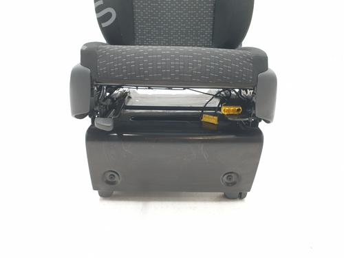Left front seat MERCEDES-BENZ VITO Van (W447) 110 CDI (447.601, 447.603, 447.605) | BP28103184C15 