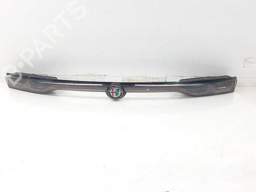 Used Rear center light Rear center light ALFA ROMEO TONALE (965_) [2022-2026] 40186713 40186713