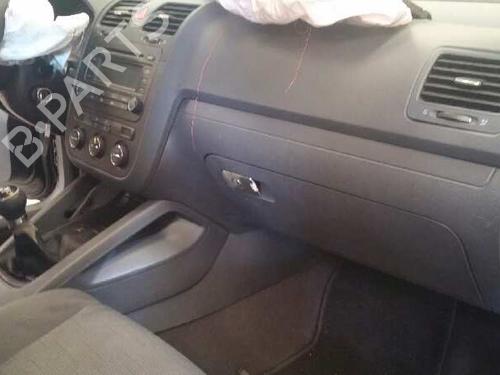 Venstre bak utvendig håndtak VW GOLF V (1K1) 1.9 TDI | BP1641500C130 