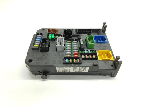 Used Fuse box PEUGEOT 308 II (LB_, LP_, LW_, LH_, L3_) 1.2 THP 130 (131 hp) 22610975
