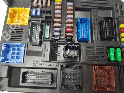 Fuse box PEUGEOT 3008 II SUV (MC_, MR_, MJ_, M4_) 1.5 BlueHDi 130 | BP29729512E1
