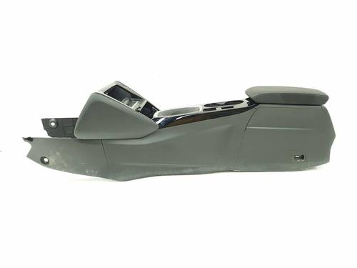 Used Armrest / Center console Armrest / Center console 39559275 39559275