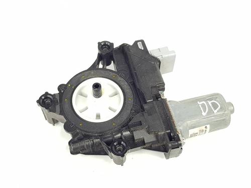 Used Right front window motor Right front window motor PEUGEOT 2008 II (UD_, US_, UY_, UJ_, UR_, UC_) 1.2 PureTech 130 (USHNS, URHNS) (130 hp) 39563035 39563035