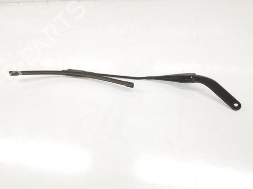Used Front windshield wiper arm BMW 1 (E87) 118 d (122 hp) 14526231