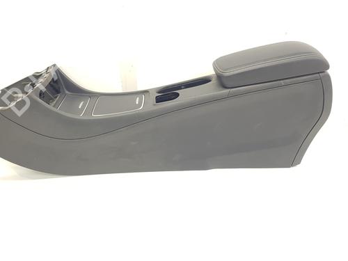 Bracciolo centrale Bracciolo centrale MERCEDES-BENZ A-CLASS (W176) A 200 CDI / d (176.008) (136 hp) 34345974 34345974