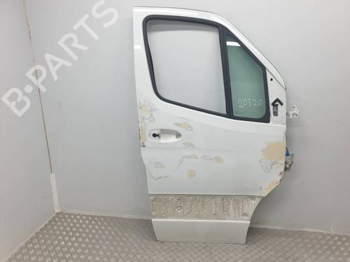 Used Right front door Right front door 38751804 38751804