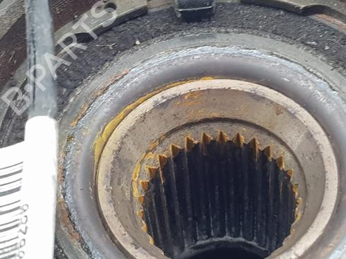 Right front steering knuckle PEUGEOT 3008 II SUV (MC_, MR_, MJ_, M4_) 1.5 BlueHDi 130 | BP29729551M26 