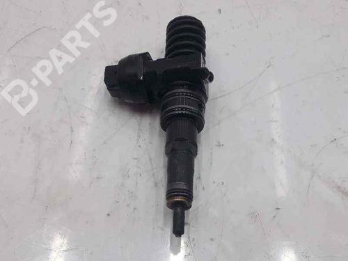 Injector VW TOUAREG (7LA, 7L6, 7L7) 2.5 R5 TDI | BP3246189M100 