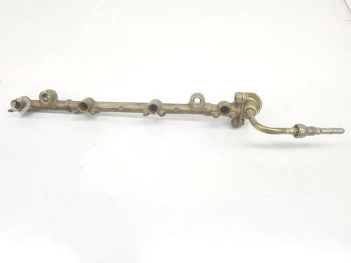Used Injection rail TOYOTA RAV 4 II (_A2_) 2.0 4WD (ACA21, ACA20) (150 hp) 12463710