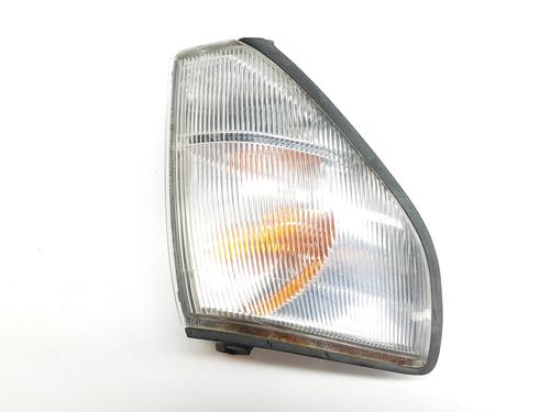 Clignotant avant droit TOYOTA LAND CRUISER 90 (_J9_) 3.0 TD (KZJ90_, KZJ95_, KZJ90R, KZJ95R, KZJ90W, KZJ95W) (125 hp) 31854584