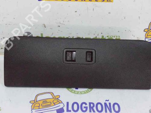 Used Glove box KIA CARNIVAL II (GQ) 2.9 CRDi (144 hp) 769130