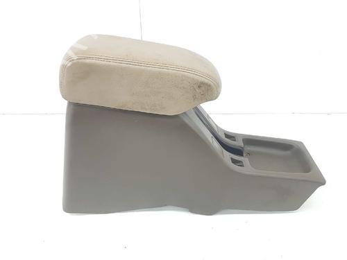 Used Armrest / Center console MITSUBISHI PAJERO SPORT I (K7_, K9_) 3.0 V6 (K96W) (177 hp) 33160550