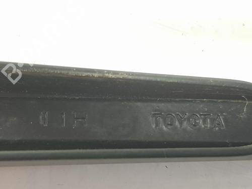 Front windshield wiper arm TOYOTA LAND CRUISER PRADO (_J12_) 3.0 D-4D (KDJ120, KDJ125) | BP7044360C143 