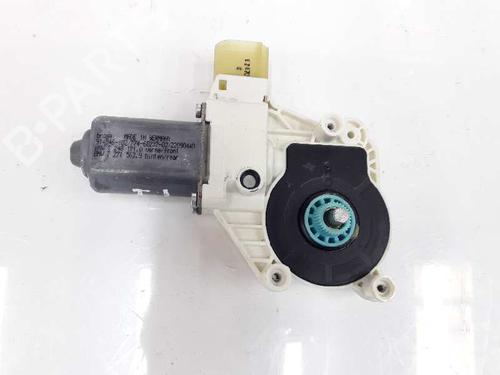 Used Left rear window motor BMW 5 (F10) 530 d (245 hp) 5611473