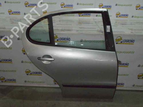 Dør højre bagtil SUBARU TREZIA 1.4 D (90 hp) 1423933