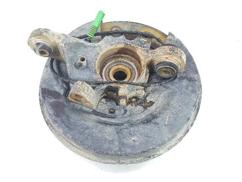 Used Right rear steering knuckle LAND ROVER RANGE ROVER III (L322) 3.6 D 4x4 (272 hp) 8110907