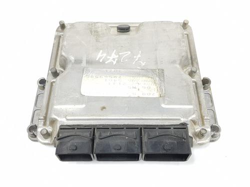Calculateur moteur (ecu) RENAULT SCÉNIC I MPV (JA0/1_, FA0_) 1.9 dTi (JA1U) (80 hp) 18422810