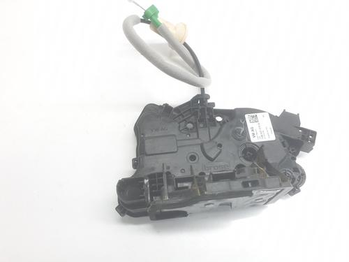 front-right-lock-seat-arona-kj7-kjp-2017-36682009 main image