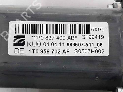 Right front window motor SEAT LEON (1P1) 1.4 16V | BP1932363E20 