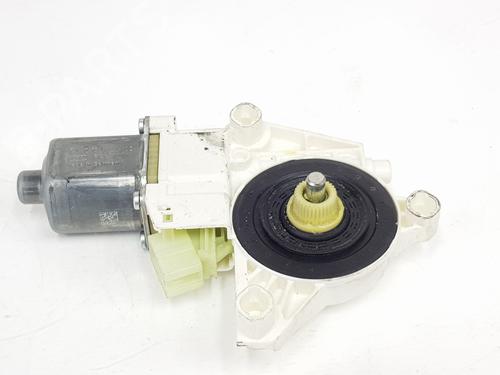 Motor do elevador de vidro frente direito MERCEDES-BENZ GLK-CLASS (X204) [2008-2015]  31374406