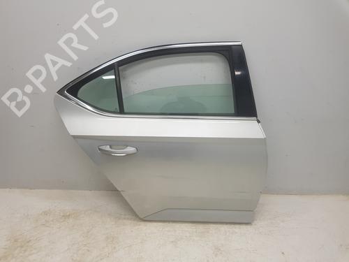 Used Right rear door Right rear door SKODA SUPERB III (3V3) 2.0 TDI (150 hp) 35905653 35905653