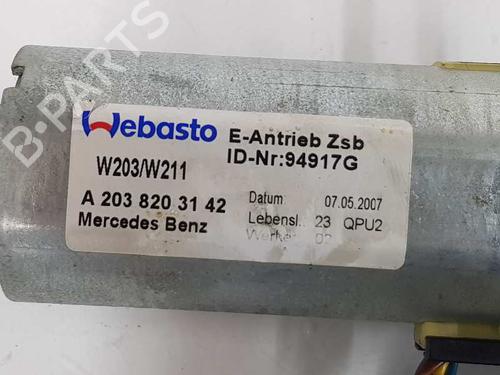 Sunroof engine MERCEDES-BENZ CLS (C219) CLS 63 AMG (219.377) | BP5828155M60 