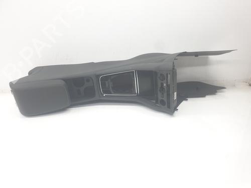 Armrest / Center console SKODA KAROQ (NU7, ND7) 1.5 TSI | BP31574935I20 