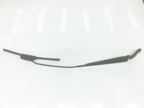 Used Front windshield wiper arm FORD FIESTA V (JH_, JD_) 1.6 TDCi (90 hp) 10628613