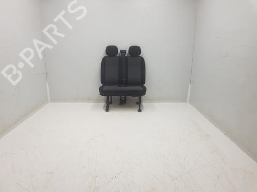 Right front seat RENAULT MASTER III Van (FV) 2.3 dCi 130 FWD (FV0M, FV0Y, FV0J, FV02, FV03) | BP32517996C16
