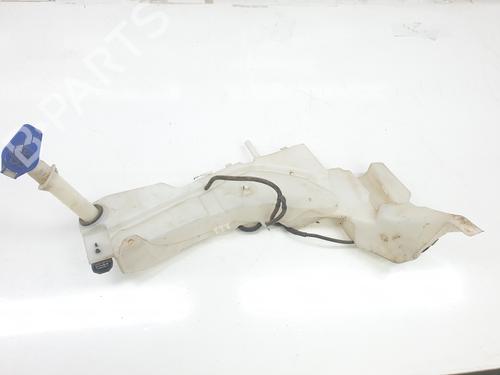 Used Windscreen washer tank FORD KUGA I 2.0 TDCi (136 hp) 16090796