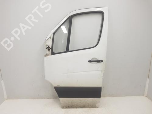 Used Left front door Left front door MERCEDES-BENZ SPRINTER 3,5-t Van (B907, B910) 319 CDI RWD (907.633, 907.635, 907.637) (190 hp) 34395290 34395290