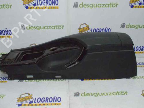 Armrest / Center console BMW 5 (E60) 530 d (218 hp) 7153023