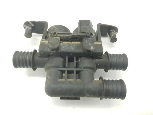 Ekstra vannpumpe BMW X5 (E70) 3.0 d (235 hp) 14098592