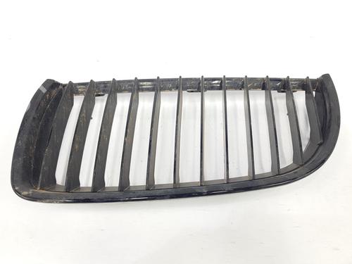 Used Grille BMW 3 (E90) 330 i (258 hp) 14096180