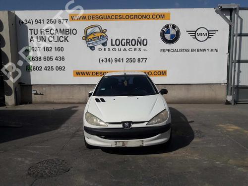 Retrovisor izquierdo PEUGEOT 206 Hatchback (2A/C) 1.4 i | BP1430858C26 