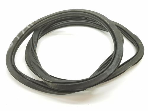 Used Rubber door seal AUDI Q3 Sportback (F3N) 35 TFSI Mild Hybrid (150 hp) 18674114